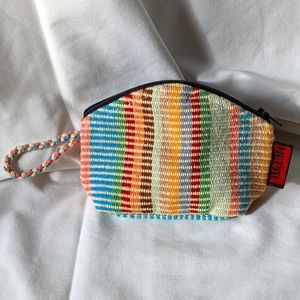 Handmade Nepali woven cloth wristlet purse multicolored zip closure Brand New 😃